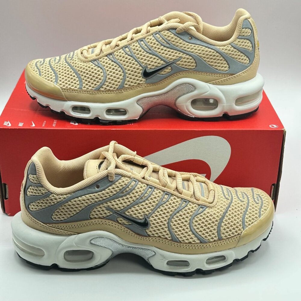 Women's Nike Air Max Plus TN  Sesame Silver Black Tuned Air FV8480-200 Size 6